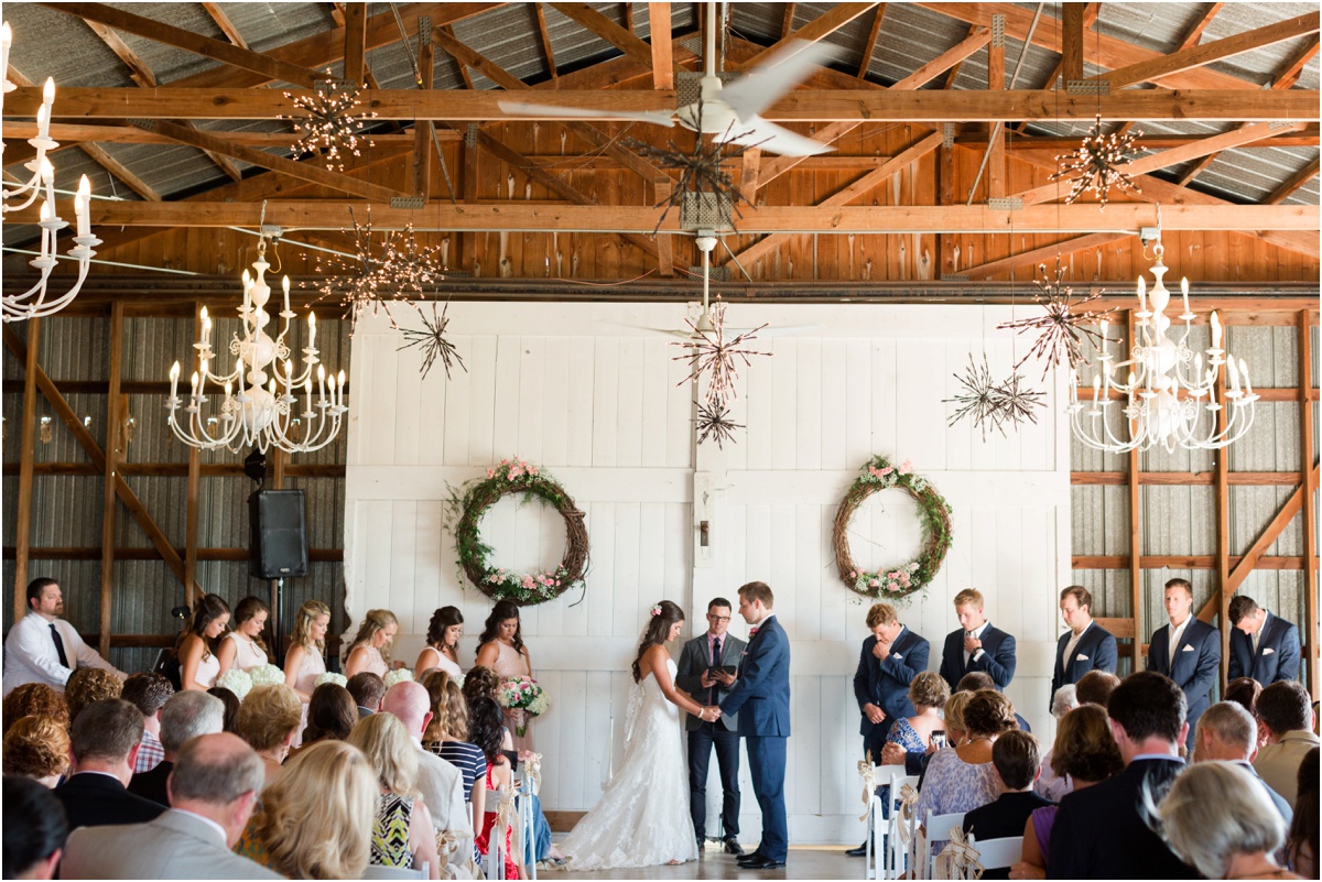 barn wedding photo at Emerson Creek
