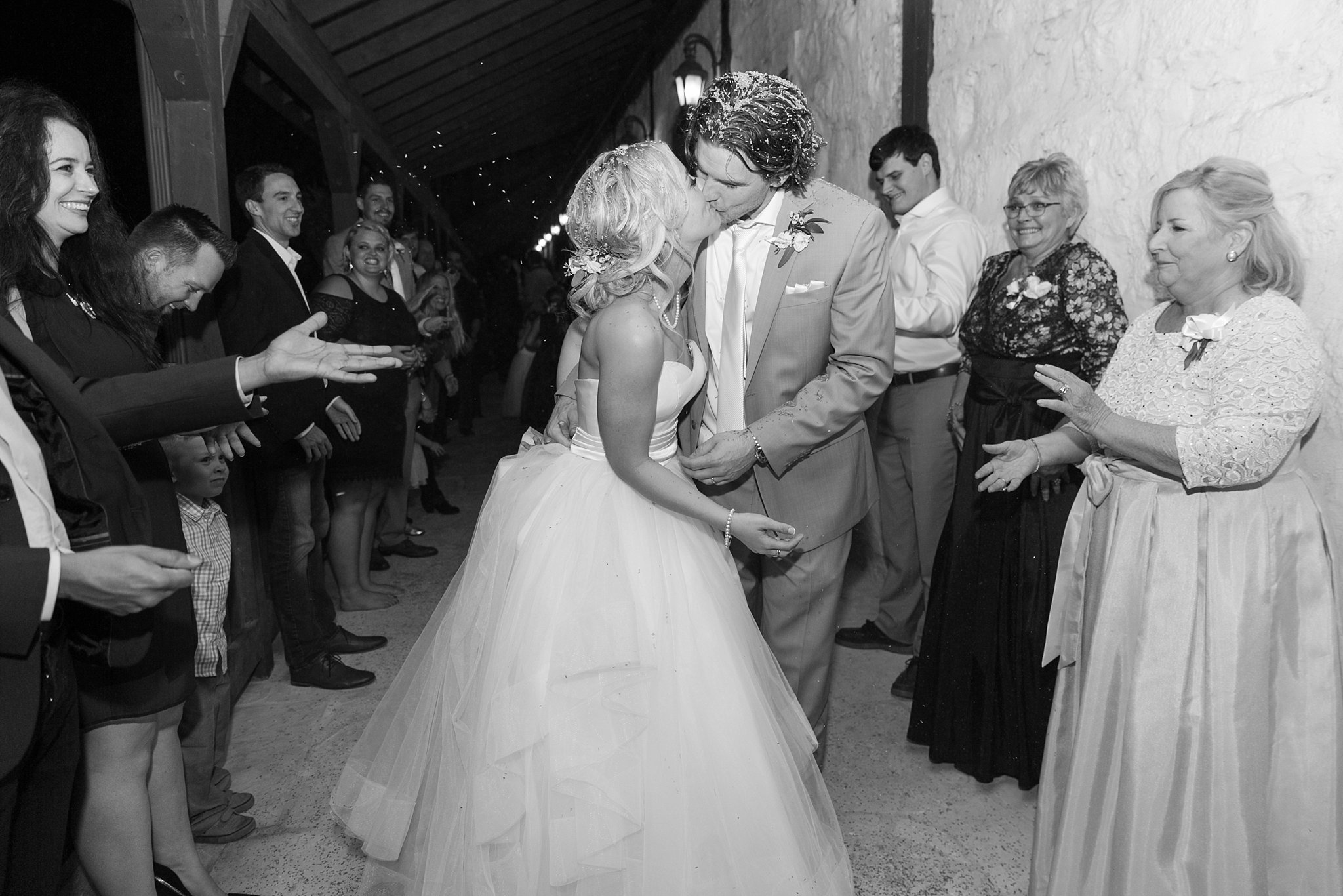 texas-old-town-stone-hall-wedding-photo_0100.jpg