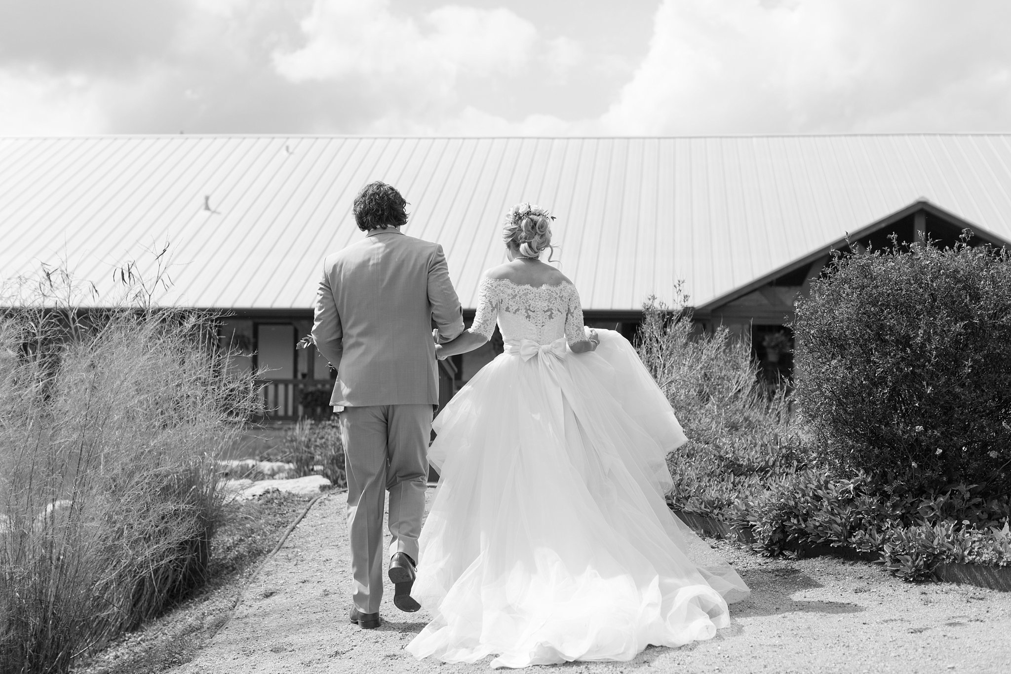 texas-old-town-stone-hall-wedding-photo_0101.jpg