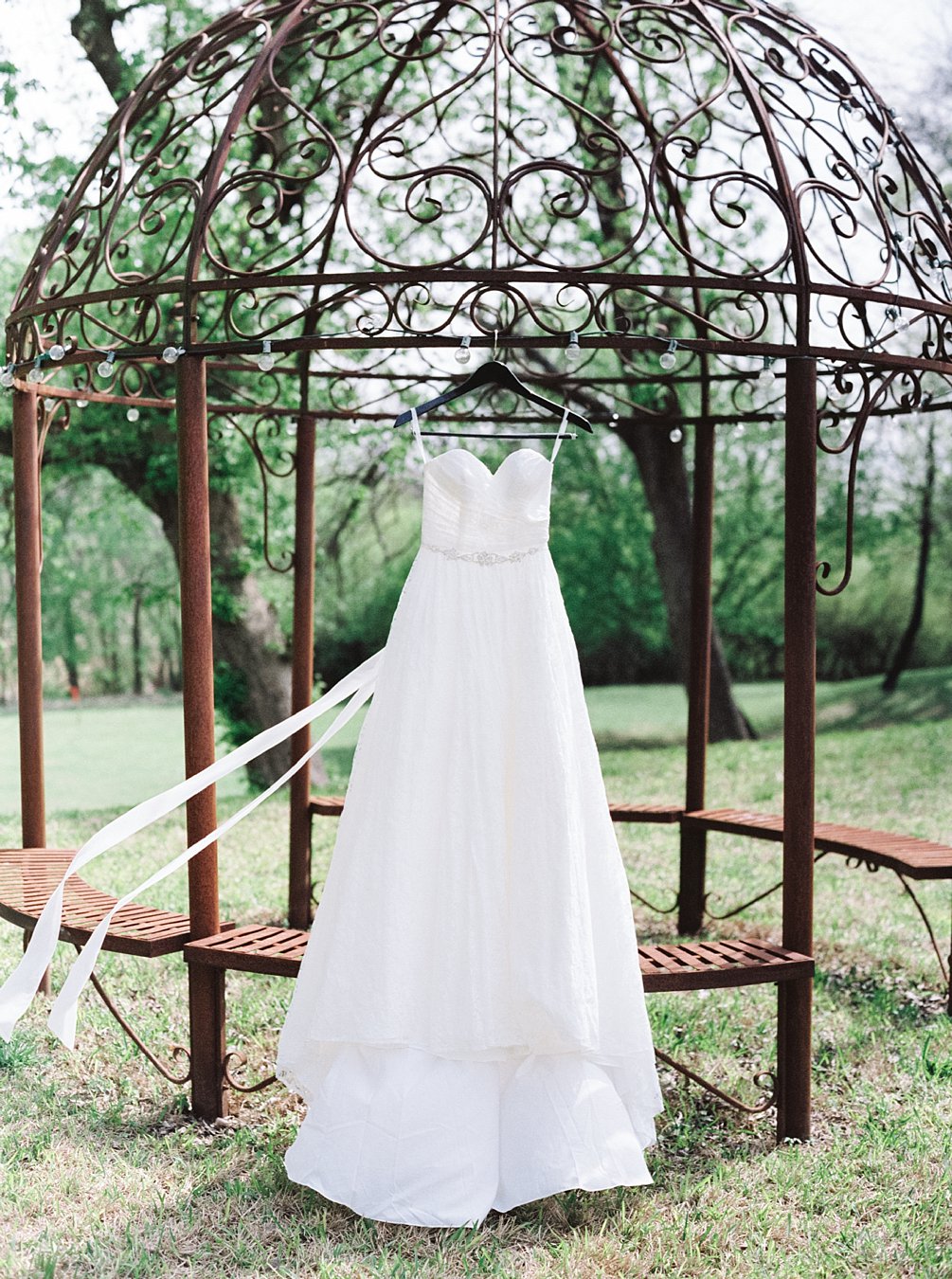 Texas Backyard Wedding-01.jpg